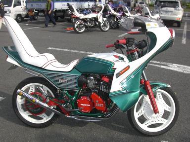 画像1: ＣＢＸ400Ｆ　外装一式